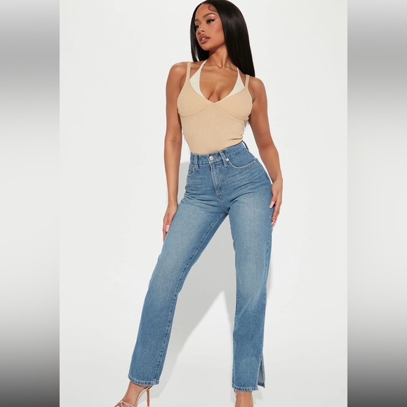 NWT Fashion Nova 90’s Split Hem Straight Jeans - Picture 1 of 3